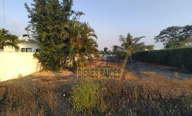 TERRENO EN RENTA SOBRE BOULEVARD A LA PLAYA FRENTE AL RÍO