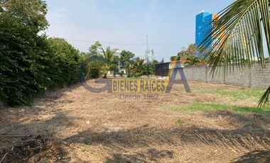 TERRENO EN RENTA SOBRE BOULEVARD A LA PLAYA FRENTE AL RÍO