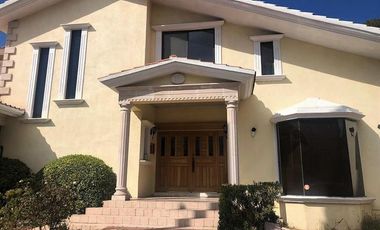 CASA EN RENTA PARA OFICINAS EN QUINTAS DEL SOL