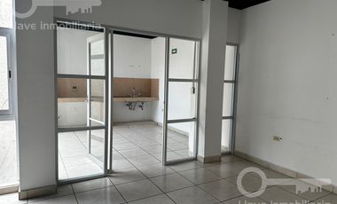 Renta de Oficina en Primer Nivel con 159 m2 en calle Fco. I. Madero, Col. María de la Piedad, Coatzacoalcos, Ver.