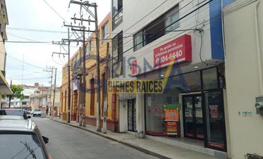 OFICINA EN RENTA EN EL CENTRO DE LA CIUDAD CON 6 PRIVADOS Y 250 M² DE ESPACIO