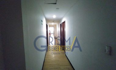 OFICINA EN RENTA EN EL CENTRO DE LA CIUDAD CON 6 PRIVADOS Y 250 M² DE ESPACIO
