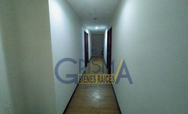 OFICINA EN RENTA EN EL CENTRO DE LA CIUDAD CON 6 PRIVADOS Y 250 M² DE ESPACIO