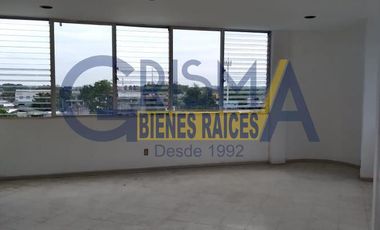 LOCAL EN RENTA IDEAL PARA OFICINAS / INSTITUTO EN ZONA CENTRO