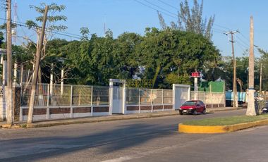 CASA PARA OFICINAS EN RENTA O VENTA CON VISTA AL RÍO SOBRE BOULEVARD