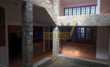 CASA PARA OFICINAS EN RENTA O VENTA CON VISTA AL RÍO SOBRE BOULEVARD