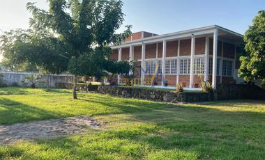 CASA PARA OFICINAS EN RENTA O VENTA CON VISTA AL RÍO SOBRE BOULEVARD