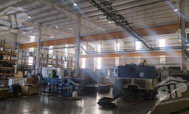 Renta Nave Industrial en Parque Ramos Arizpe con Grua Viajera
