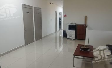 Renta Nave Industrial en Parque Ramos Arizpe con Grua Viajera