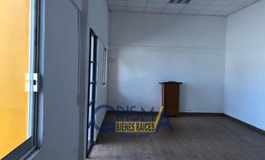 LOCAL RENTA IDEAL PARA OFICINAS MUY CERCA DEL BOULEVARD Y DEL CENTRO