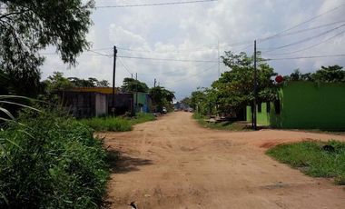 Renta de Terreno de 625 m2 en esquina de Av. Independencia, Col. Estero del Pantano, Cosoleacaque, Ver.
