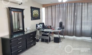 Renta de Casa Amueblada con 3 habitaciones en Calle Francisco López Lara