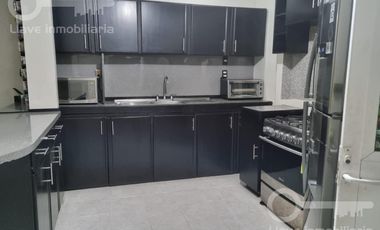 Renta de Casa Amueblada con 3 habitaciones en Calle Francisco López Lara