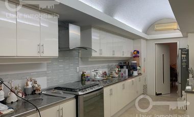 Venta y Renta de Casa amueblada con 3 habitaciones en calle Cuauhtémoc, Col. Centro, Coatzacoalcos, Ver.