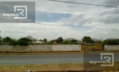 TERRENO EN VENTA O RENTA ENSEGUIDA DE OXXO CERCA DE LOMBARDO TOLEDANO