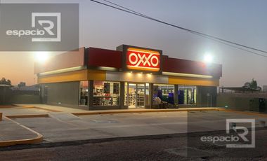 TERRENO EN VENTA O RENTA ENSEGUIDA DE OXXO CERCA DE LOMBARDO TOLEDANO