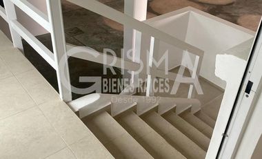 AMPLIA BODEGA EN EXCELENTE UBICACIÓN EN VENTA O RENTA EN TUXPAN, VER
