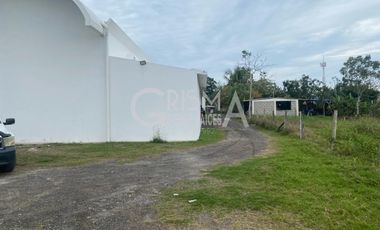 AMPLIA BODEGA EN EXCELENTE UBICACIÓN EN VENTA O RENTA EN TUXPAN, VER