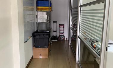 OFICINA EN RENTA EN AVENIDA LA CANTERA