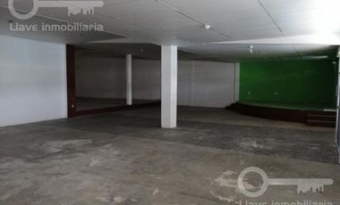 Primer Nivel de Edificio comercial en Renta, Colonia Centro.