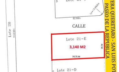 Terreno a la altura de JURIQUILLA en RENTA  (FR)