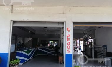 Primer Nivel de Edificio comercial en Renta, Colonia Centro.