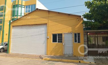 Bodega Industrial en renta en  calle Francisco I Madero, Col. María De la Piedad, en Coatzacoalcos, Veracruz.