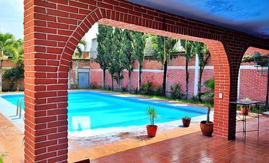 Venta Casa con Alberca, en Cuautla Morelos