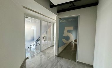 VENTA Oficina Corporativa WTC QRO de 138.71 m2 totalmente acondicionada