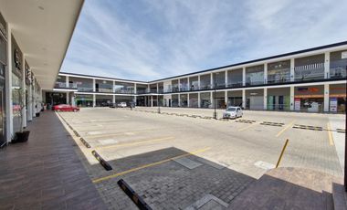 VENTA | RENTA Local Comercial, Servicios u Oficina  de 114.12 m2 con acabados