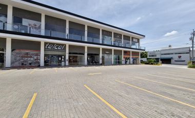 VENTA | RENTA Local Comercial, Servicios u Oficina  de 114.12 m2 con acabados