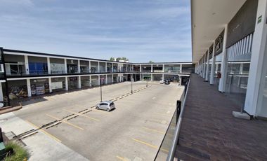 VENTA | RENTA Local Comercial, Servicios u Oficina  de 114.12 m2 con acabados