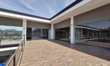 VENTA | RENTA Local Comercial, Servicios u Oficina  de 114.12 m2 con acabados