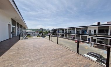 VENTA | RENTA Local Comercial, Servicios u Oficina  de 114.12 m2 con acabados