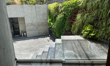 Edificio de Oficinas en VENTA/ Periférico Sur y Altavista, San Angel