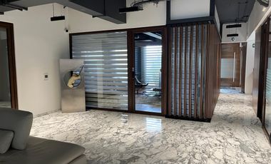 Edificio de Oficinas en VENTA/ Periférico Sur y Altavista, San Angel