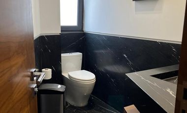Edificio de Oficinas en VENTA/ Periférico Sur y Altavista, San Angel