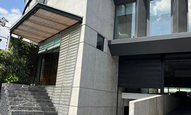 Edificio de Oficinas en VENTA/ Periférico Sur y Altavista, San Angel