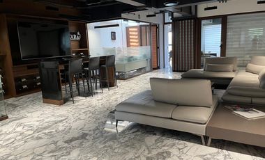 Edificio de Oficinas en VENTA/ Periférico Sur y Altavista, San Angel