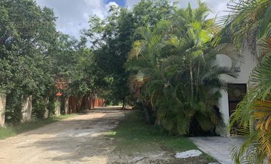 Venta de Terreno de 2,448 M2 con Uso de Suelo Habitacional, Puerto Morelos C3190