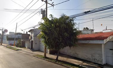 Local (a medida) sobre la 49 poniente