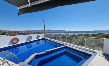 Casa en venta en el Lago de Tequesquitengo