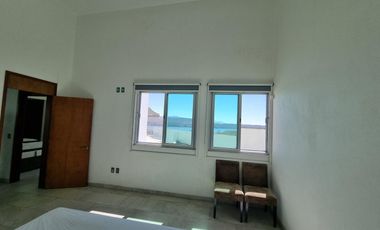 Casa en venta en el Lago de Tequesquitengo