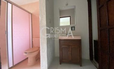 AMPLIA CASA EN VENTA EN COL. JARDINES