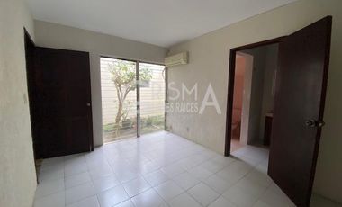 AMPLIA CASA EN VENTA EN COL. JARDINES