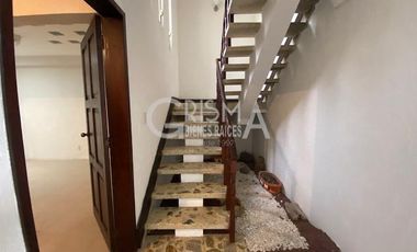 AMPLIA CASA EN VENTA EN COL. JARDINES