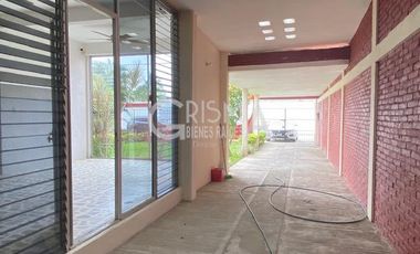 AMPLIA CASA EN VENTA EN COL. JARDINES
