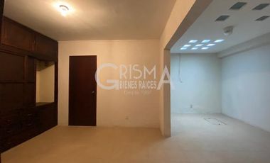 AMPLIA CASA EN VENTA EN COL. JARDINES