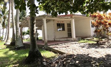 Casa en venta en casitas veracruz con vista a la playa y terreno amplio