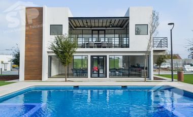 Casa en Venta Las Puentes -  San Nicolas de los Garza